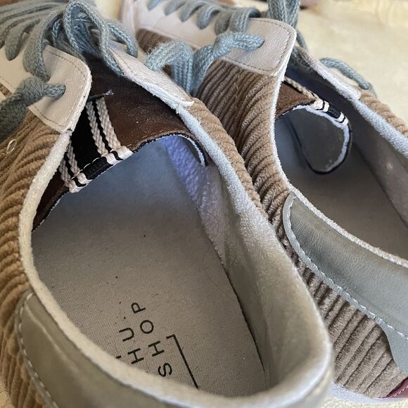 ShuShop Pilar Mismatched Sz 11 Left 10 Right Womens Camel Star Fashion Sneakers - Picture 13 of 14